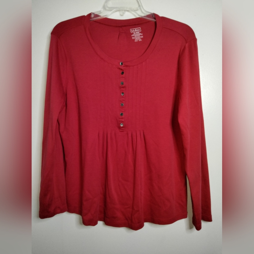 L.L. Bean (Sz XL) Red Stretch Supima Cotton V-Neck Button Roll Tab Sleeves Tee